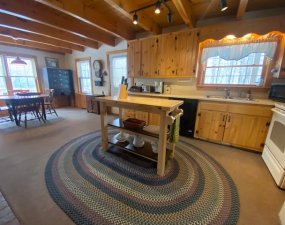 Whitetail Path Cabin Rental
